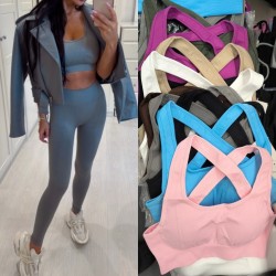 Modelujacy komplet Push up  z legginsami