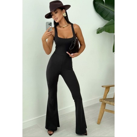 Czarny kombinezon dzwony