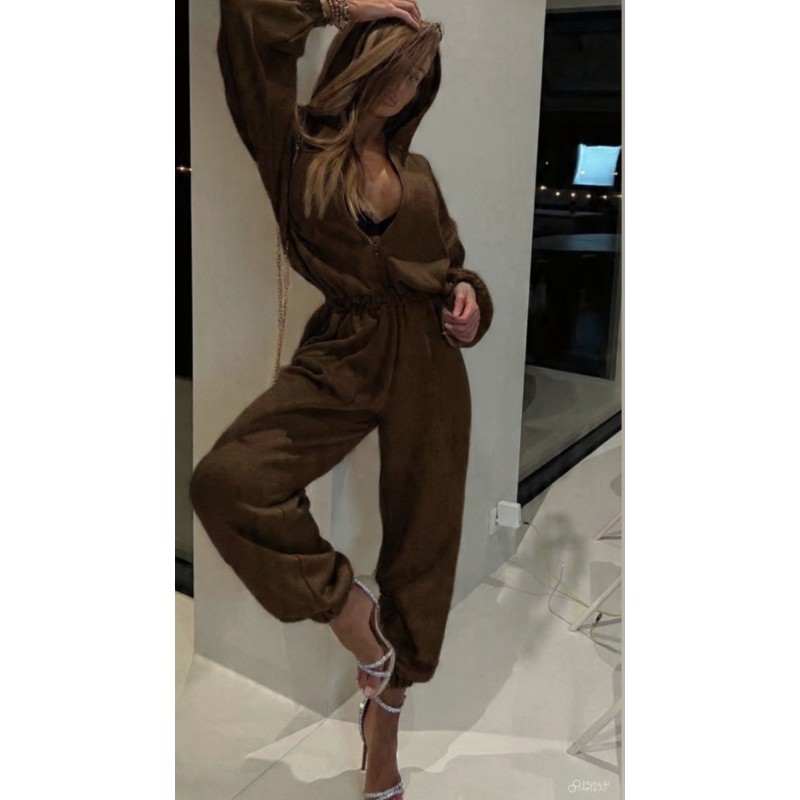 Sweterkowy kombinezon Gath czekolada
