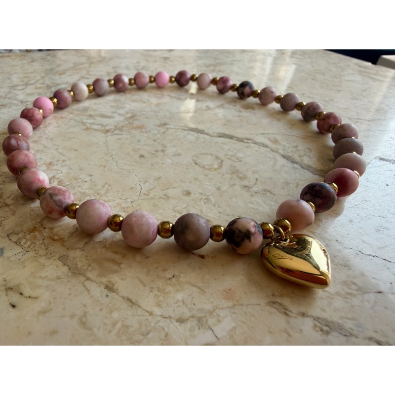 Choker rozowo szary z sercem