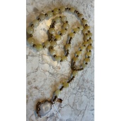 Naszyjnik z nefrytu bursztynowego z agatem zawieszka