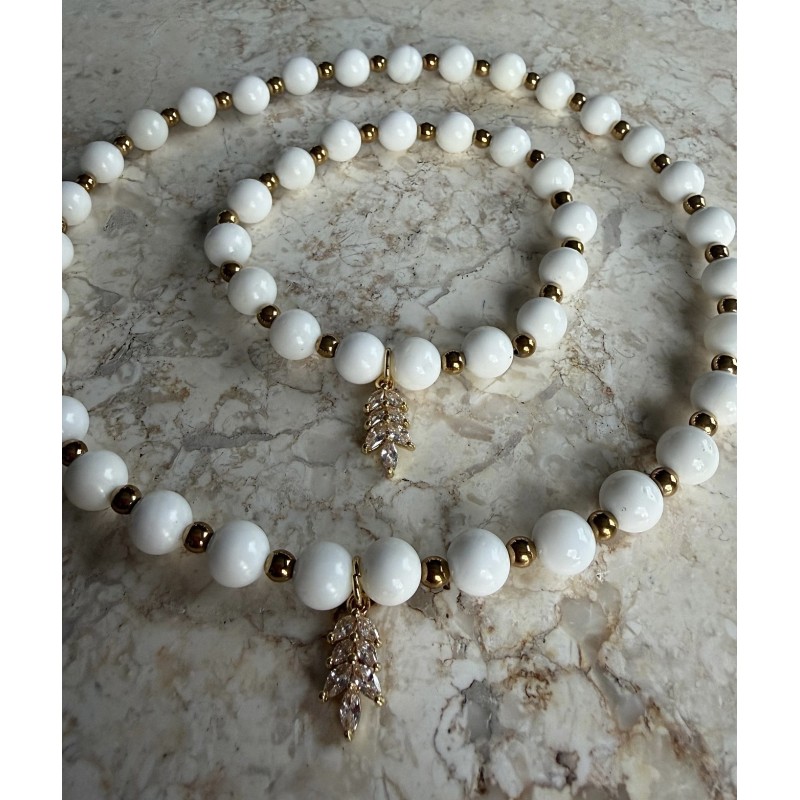 Bialy zestaw z agatu ( lisc cyrkonie )