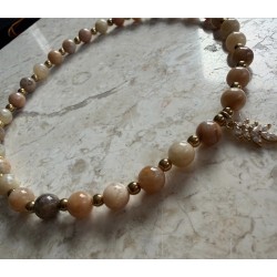 Choker kamien sloneczny z cyrkoniowym listkiem