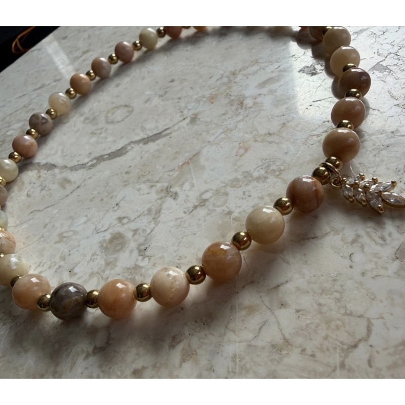 Choker kamien sloneczny z cyrkoniowym listkiem