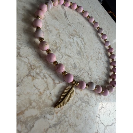 Choker pudrowy z listkiem